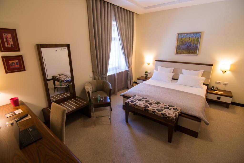 Hotel Boutique Kotoni Tirana