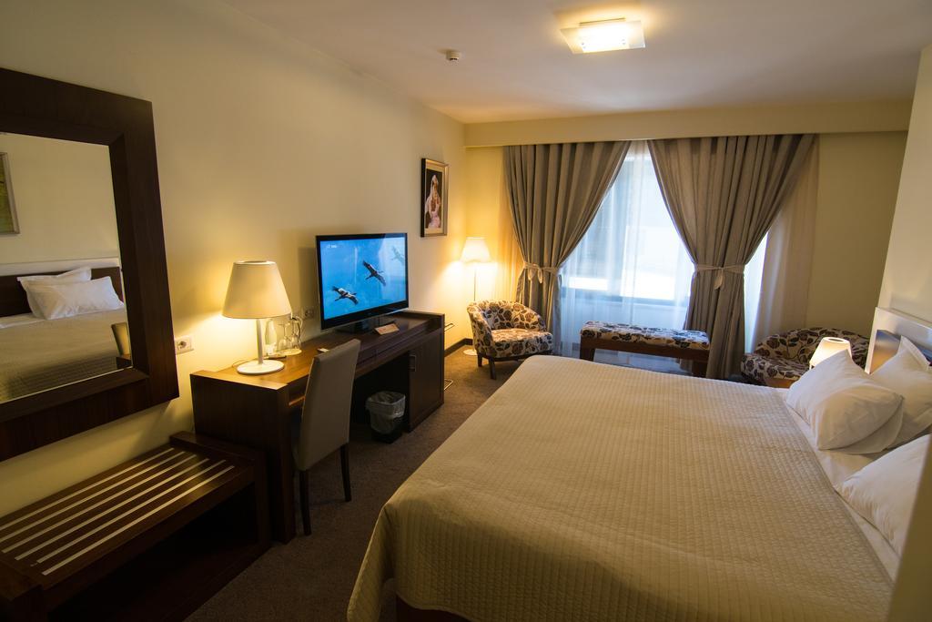Hotel Boutique Kotoni 4*